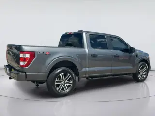 Ford F-150 2023 4x2 XL 4dr SuperCrew 5.5 ft. SB