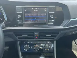 Volkswagen Jetta 2023 SE 4dr Sedan