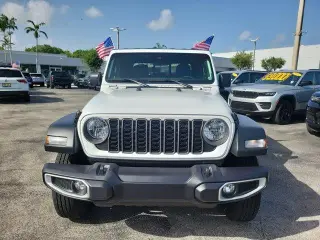 Jeep Gladiator 2025 4x4 Big Bear 4dr Crew Cab 5.0 ft. SB
