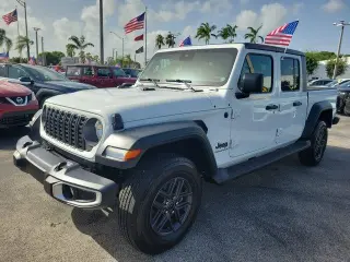 Jeep Gladiator 2025 4x4 Big Bear 4dr Crew Cab 5.0 ft. SB