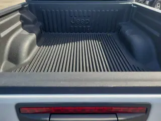 Jeep Gladiator 2025 4x4 Big Bear 4dr Crew Cab 5.0 ft. SB