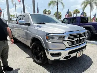 Ram 1500 2021 4x4 Laramie 4dr Crew Cab 5.6 ft. SB Pickup