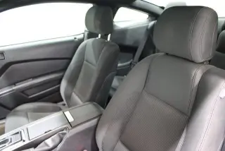 Ford Mustang 2013 V6 2dr Fastback