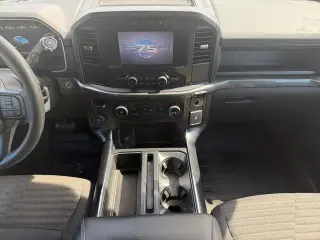 Ford F-150 2023 4x4 XL 4dr SuperCrew 5.5 ft. SB