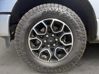 Ford F-150 2023 4x4 XL 4dr SuperCrew 5.5 ft. SB