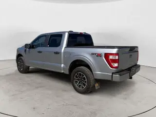 Ford F-150 2023 4x4 XL 4dr SuperCrew 5.5 ft. SB