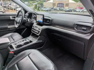 Ford Explorer 2023 AWD XLT 4dr SUV