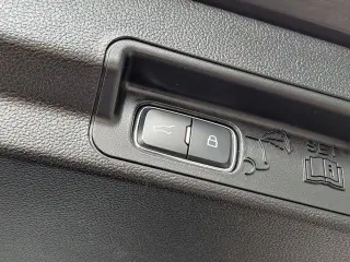 Ford Explorer 2023 AWD XLT 4dr SUV