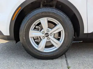 Kia Sorento 2023 AWD LX 4dr SUV