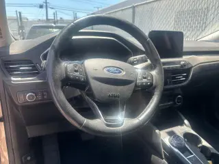 Ford Escape 2021 SEL 4dr SUV