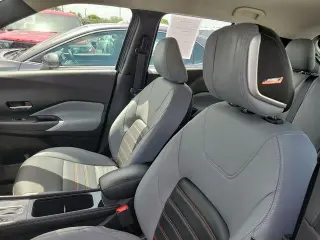 Nissan Kicks 2021 SR 4dr Crossover