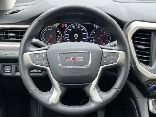 GMC Acadia 2022 4x4 Denali 4dr SUV