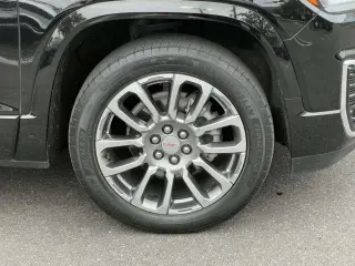 GMC Acadia 2022 4x4 Denali 4dr SUV