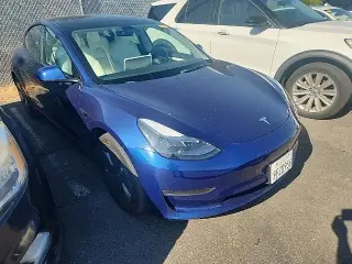 Tesla Model 3 2023 4dr Sedan