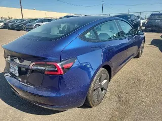 Tesla Model 3 2023 4dr Sedan