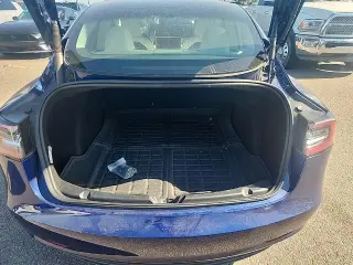 Tesla Model 3 2023 4dr Sedan