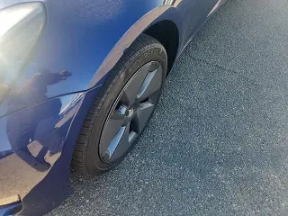 Tesla Model 3 2023 4dr Sedan