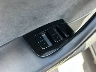 Tesla Model Y 2020 AWD Long Range 4dr Crossover