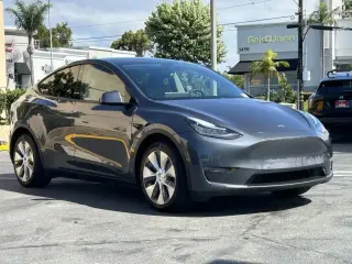 Tesla Model Y 2020 AWD Long Range 4dr Crossover