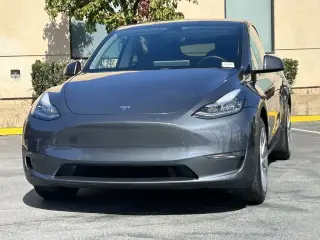 Tesla Model Y 2020 AWD Long Range 4dr Crossover