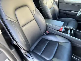 Tesla Model Y 2020 AWD Long Range 4dr Crossover