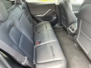 Tesla Model Y 2022 AWD Long Range 4dr Crossover