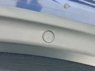 Tesla Model Y 2022 AWD Long Range 4dr Crossover