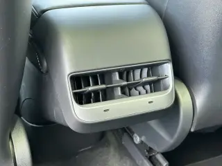 Tesla Model Y 2022 AWD Long Range 4dr Crossover