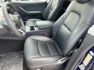 Tesla Model Y 2022 AWD Long Range 4dr Crossover