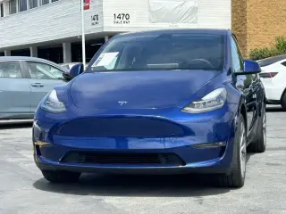 Tesla Model Y 2022 AWD Long Range 4dr Crossover