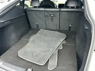 Tesla Model Y 2024 AWD Long Range 4dr Crossover