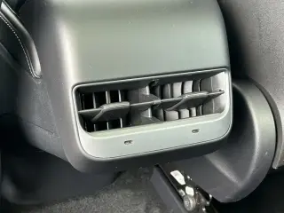 Tesla Model Y 2024 AWD Long Range 4dr Crossover