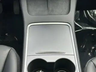 Tesla Model Y 2024 AWD Long Range 4dr Crossover