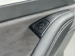 Tesla Model Y 2024 AWD Long Range 4dr Crossover