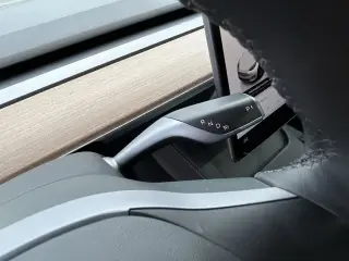 Tesla Model Y 2024 AWD Long Range 4dr Crossover