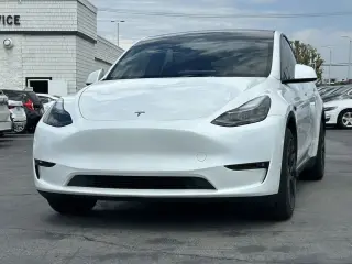 Tesla Model Y 2024 AWD Long Range 4dr Crossover