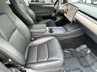 Tesla Model Y 2024 AWD Long Range 4dr Crossover