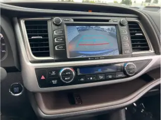Toyota Highlander 2017 AWD XLE 4dr SUV