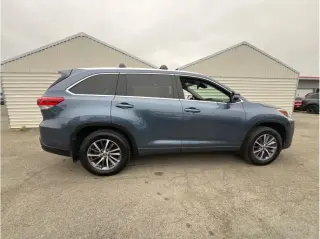 Toyota Highlander 2017 AWD XLE 4dr SUV