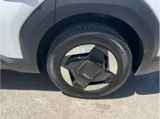 Kia EV9 2024 Light Long Range 4dr SUV