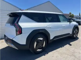 Kia EV9 2024 Light Long Range 4dr SUV