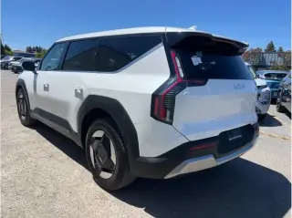Kia EV9 2024 Light Long Range 4dr SUV