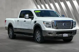 Nissan Titan XD 2018 4x4 Platinum Reserve 4dr Crew Cab (Diesel)