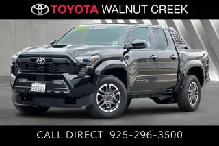 Toyota Tacoma 2024 4x4 TRD Sport 4dr Double Cab 5.0 ft SB 8A