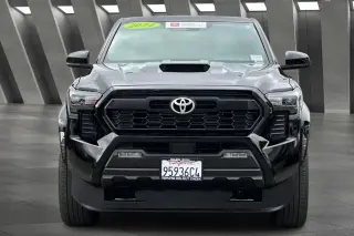 Toyota Tacoma 2024 4x4 TRD Sport 4dr Double Cab 5.0 ft SB 8A