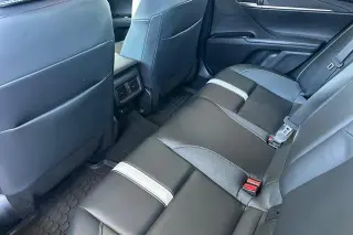 Toyota Camry 2025 SE 4dr Sedan