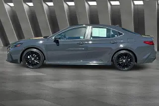 Toyota Camry 2025 SE 4dr Sedan