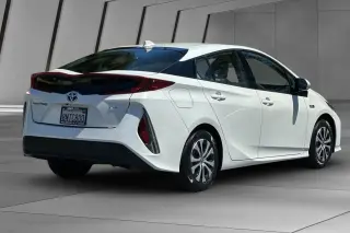 Toyota Prius Prime 2020 XLE 4dr Hatchback