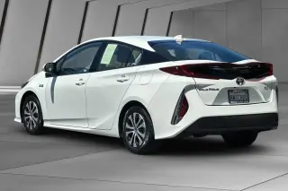 Toyota Prius Prime 2020 XLE 4dr Hatchback