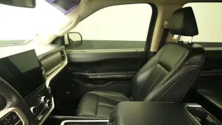 Ford Expedition MAX 2022 4x4 XLT 4dr SUV